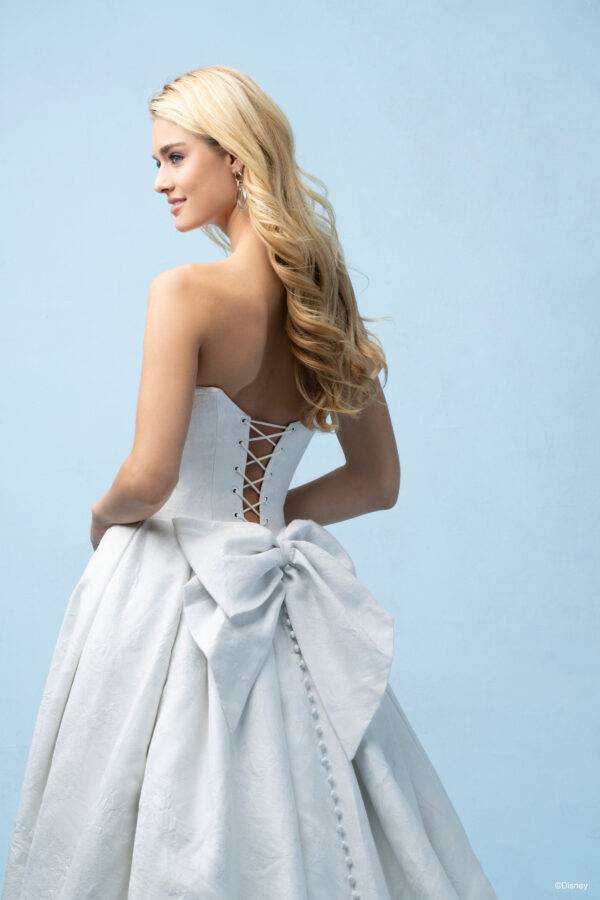 Allure Bridals D433 - Cinderella - Imagen 3