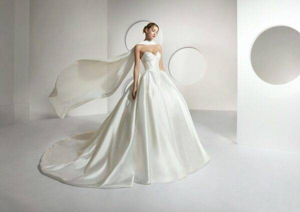 (Línea LUXURY)  Demetrios AM43