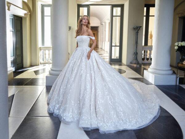 (Línea LUXURY)  Demetrios DP470