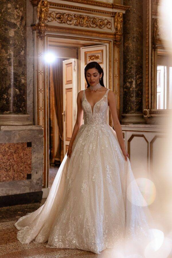 ( Línea LUXURY)  Demetrios DP511
