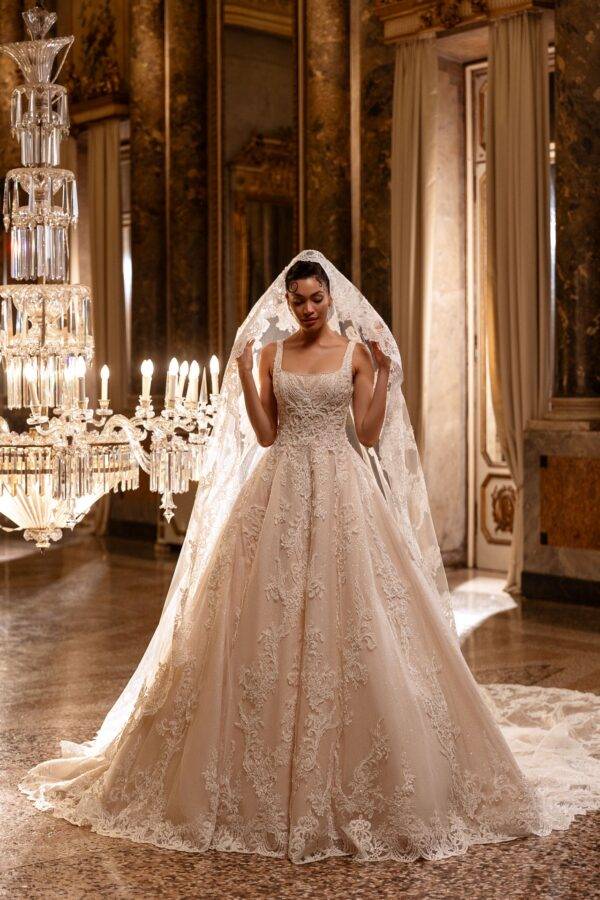 (Linea Luxury) Demetrios DP518